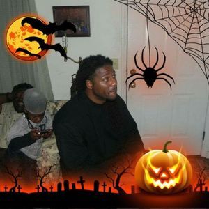 Meet your Posher, Travis